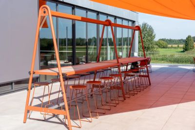 Funktion trifft auf Design - Coole Outdoormöbel für entspannte Pausen