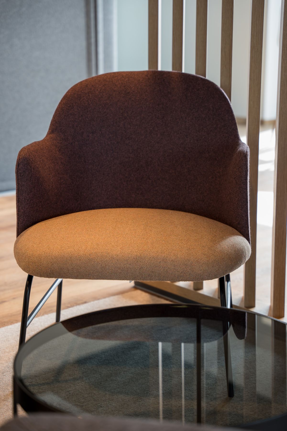 Sessel, Stühle, Hocker, Bänke - mehr Vielfalt für die neue Arbeitswelt