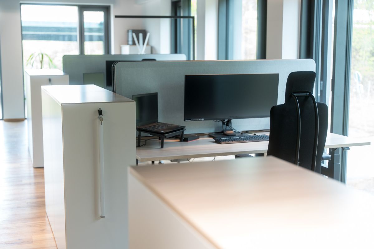 Ganzheitliches Bürokonzept - Ergonomie, Akustik, Beleuchtung, Elektrifizierung