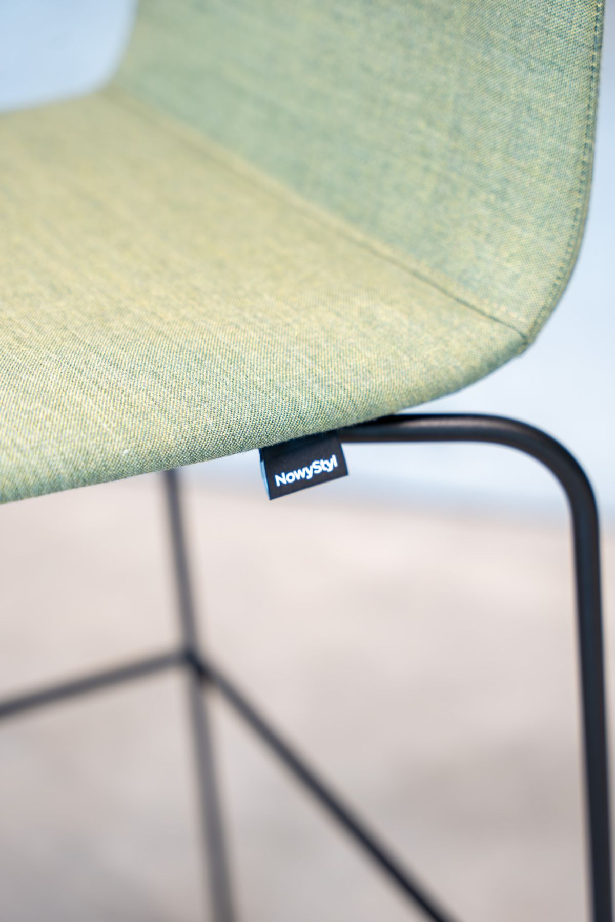 Barhocker ergänzen sowohl den Wohn- als auch den Objektbereich und schaffen Raum für eine lockere Kommunikation